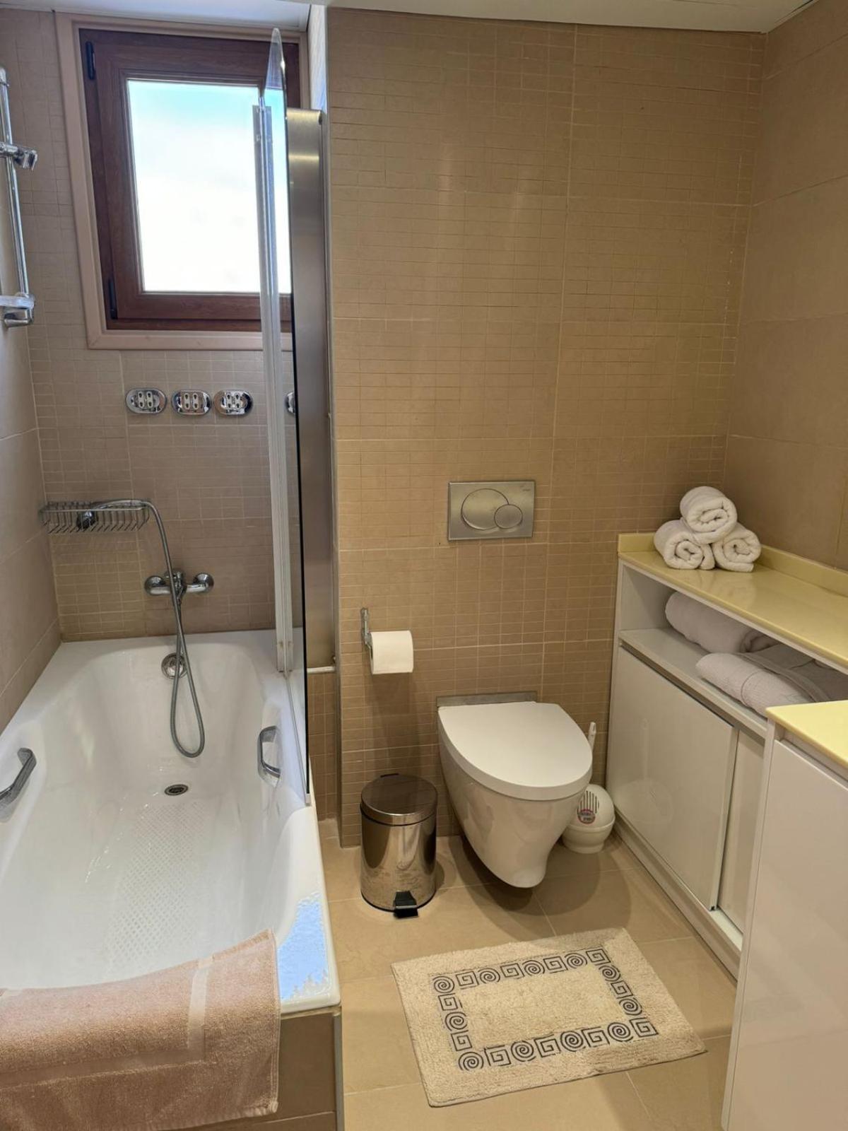 11 Suites - Golden Sunrise Suite Lárnaka Rom bilde